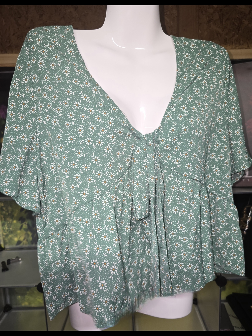 #96 SHEIN Green Floral Tie-Front V-Neck Blouse